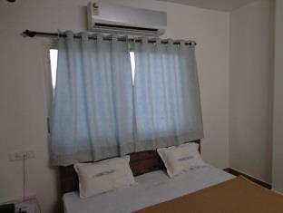Oyo 36211 Hotel Padma Palace Ujjain Eksteriør billede